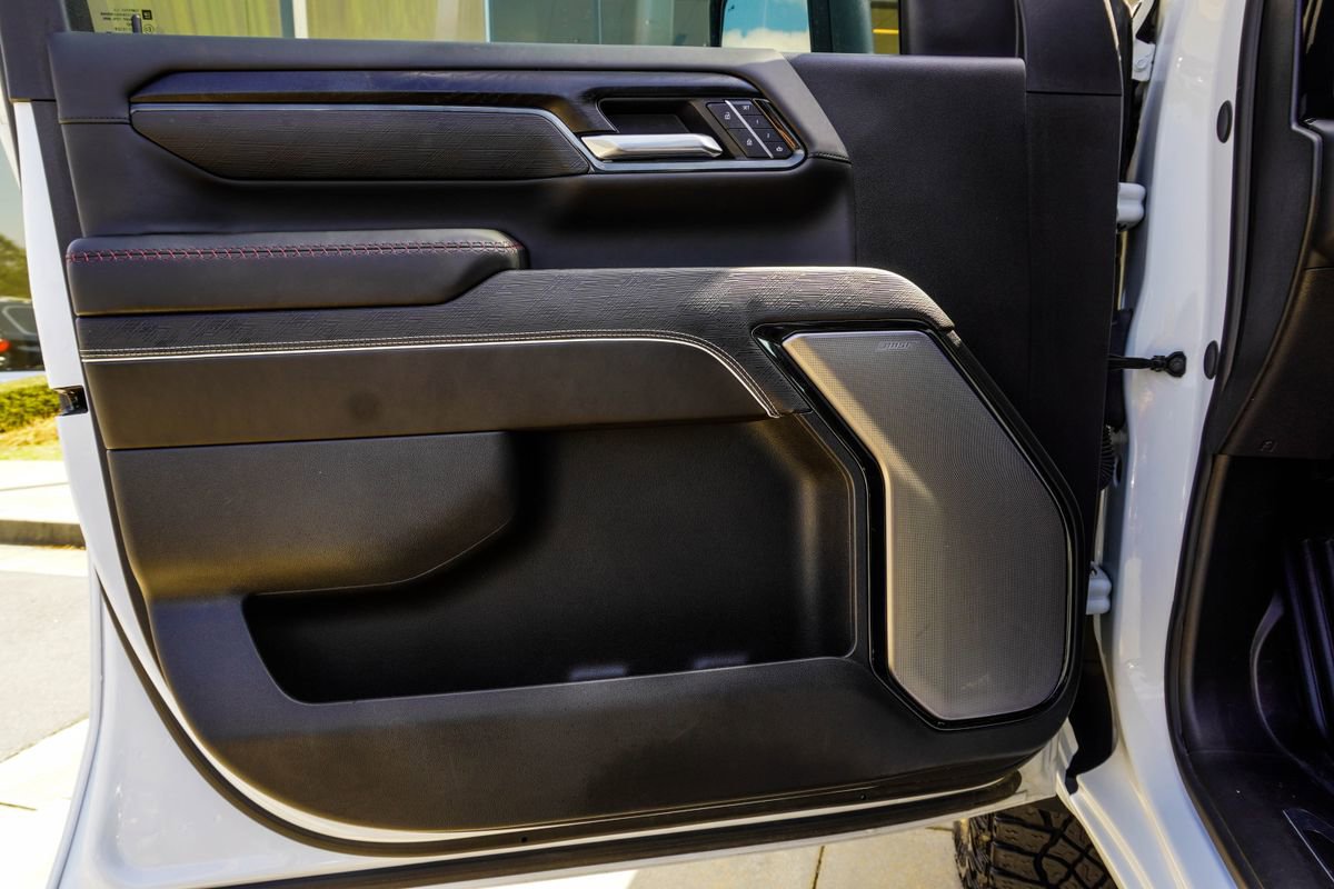 Used 2026 GMC Sierra 2500 AT4X image 33