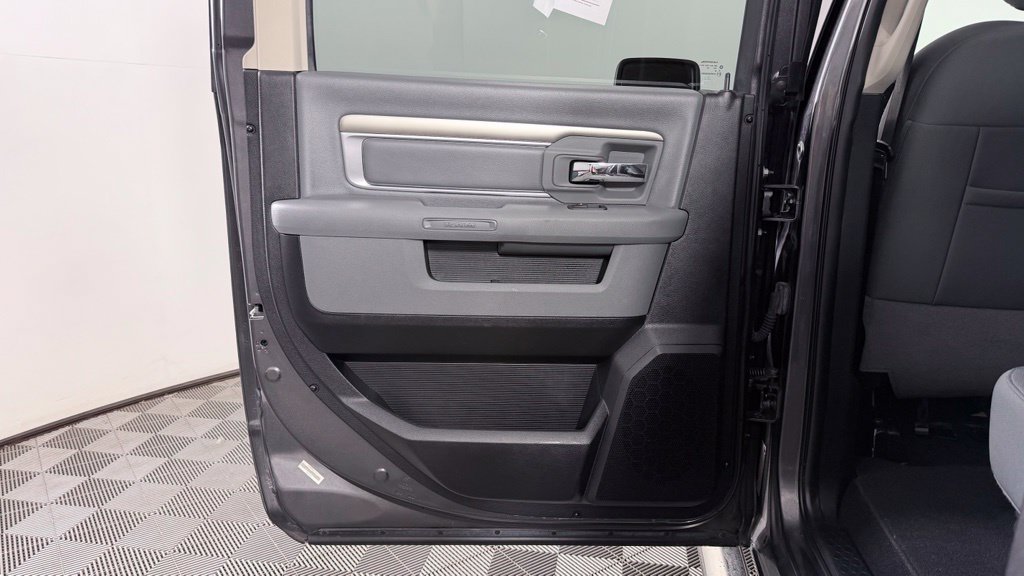 Used 2018 RAM 1500 Big Horn AWD/4WD image 25