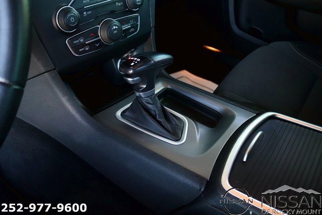 Used 2022 Dodge Charger SXT image 18