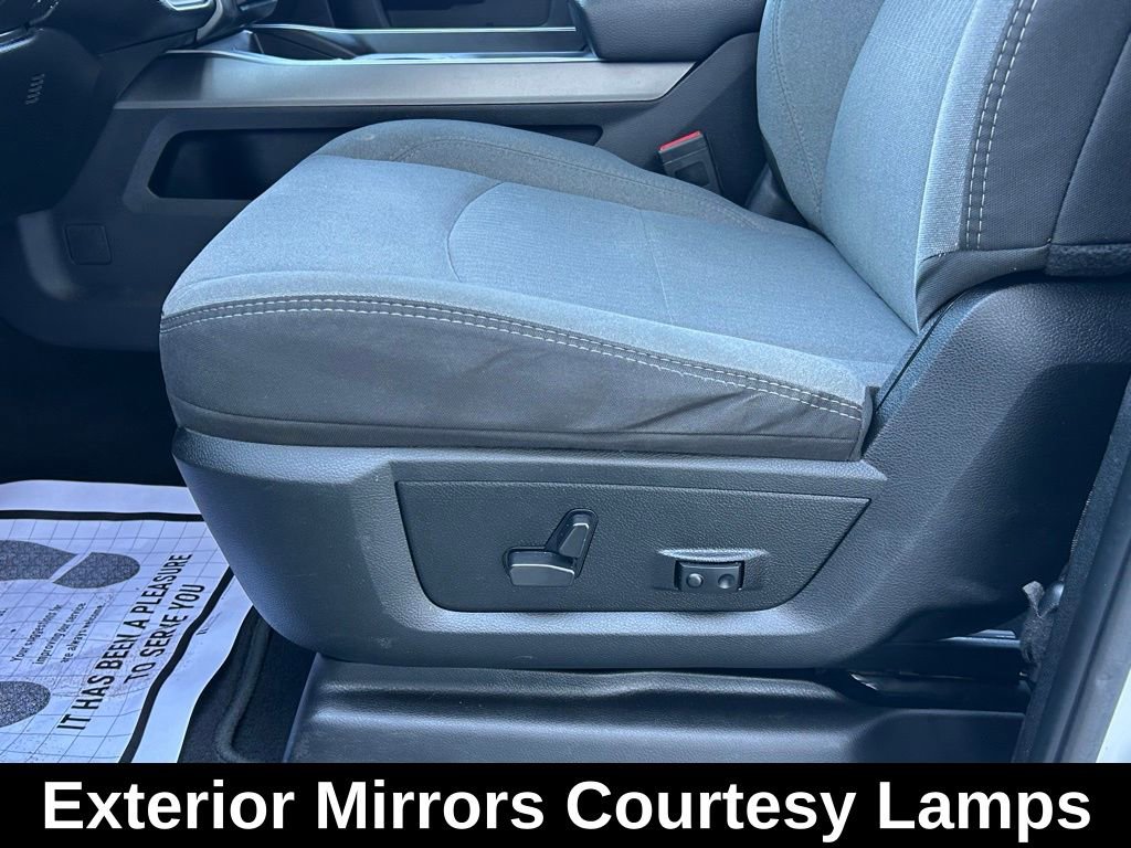 Used 2024 RAM 2500 Big Horn w/ Off Road Package image 18