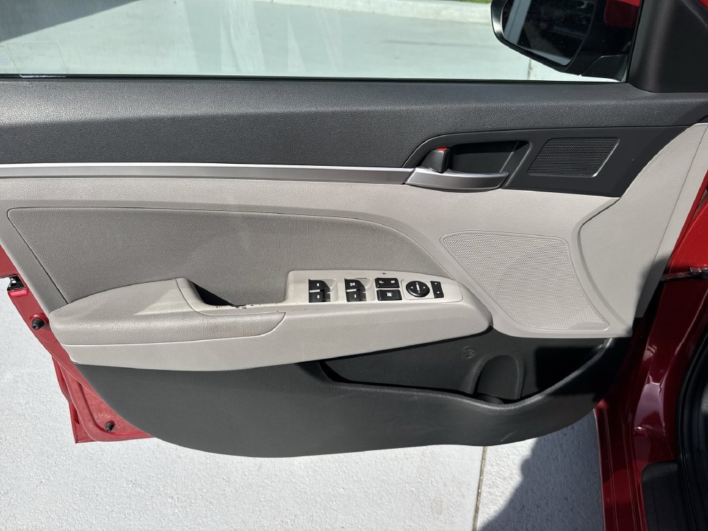 Used 2019 Hyundai Elantra SEL FWD image 37