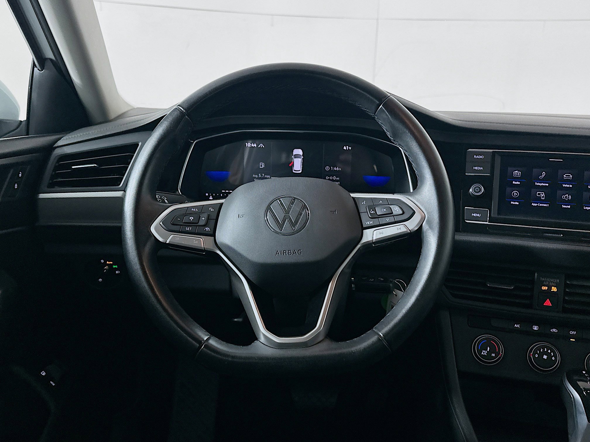 Used 2024 Volkswagen Jetta S image 18