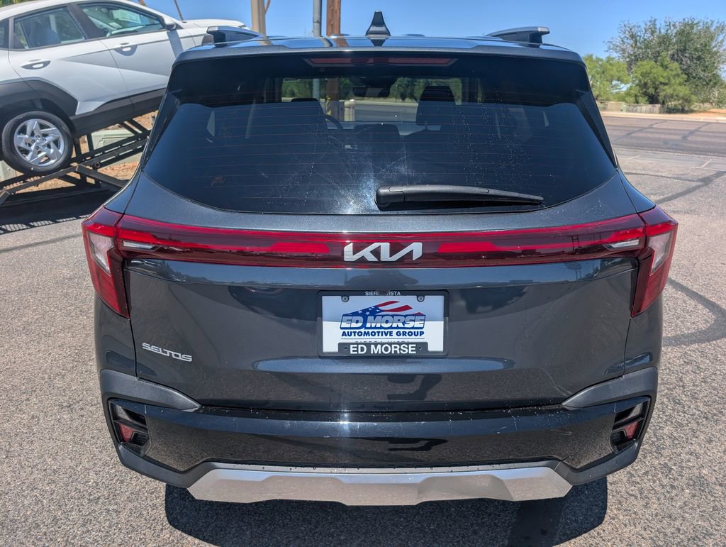 Used 2025 Kia Seltos S FWD image 4