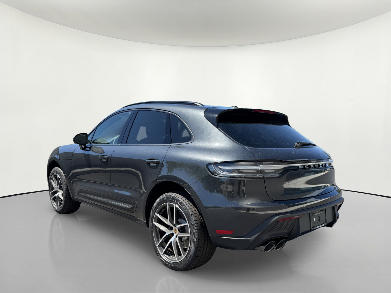 New 2026 Porsche Macan AWD/4WD image 3