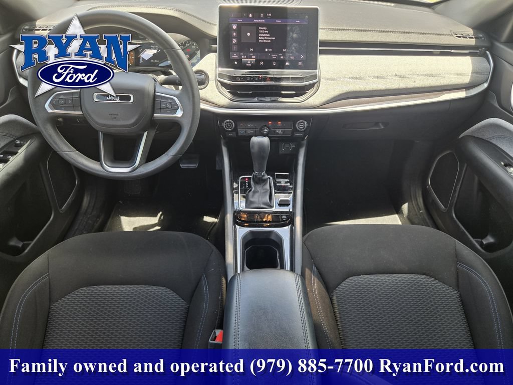 Used 2024 Jeep Compass Sport AWD/4WD image 17
