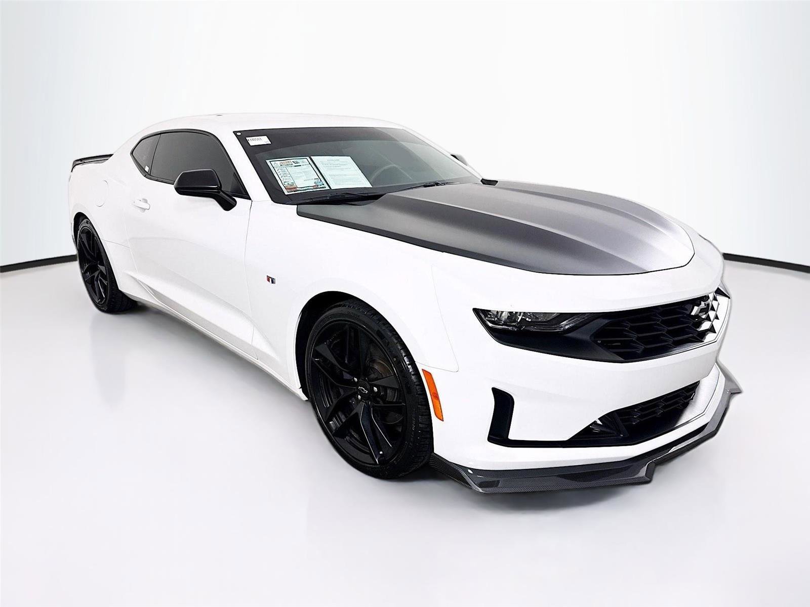 Used 2021 Chevrolet Camaro LT w/ 1LE Track Performance Package RWD image 2