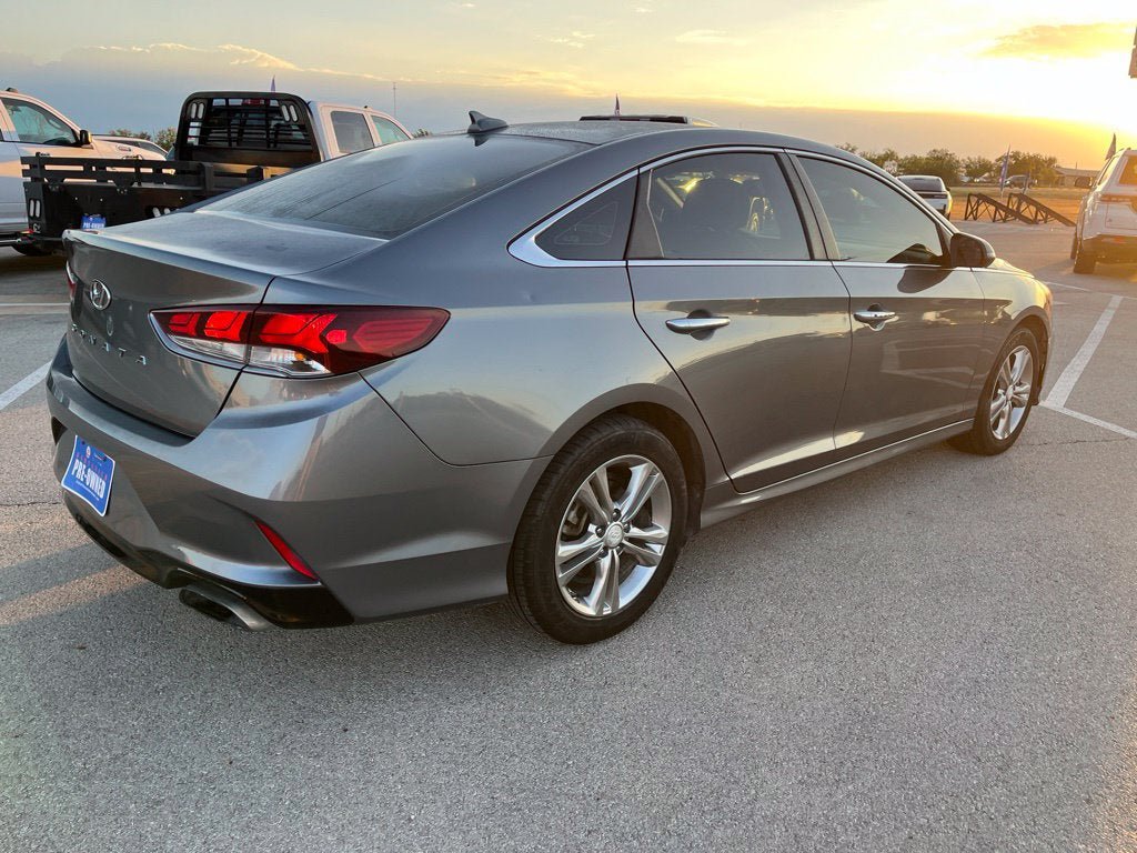 Used 2019 Hyundai Sonata SEL w/ Tech Package 02 FWD image 5