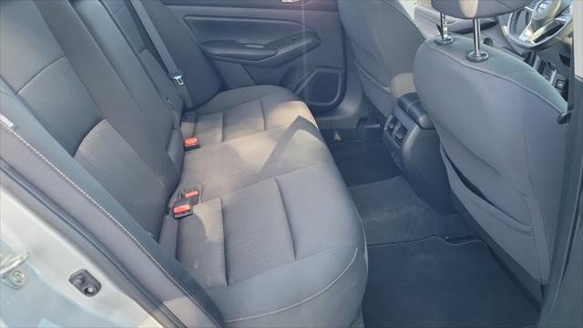Used 2019 Nissan Altima 2.5 SV FWD image 14