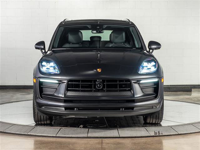 New 2025 Porsche Macan image 6