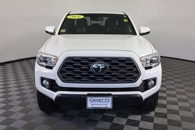 Used 2021 Toyota Tacoma TRD Off-Road AWD/4WD image 4