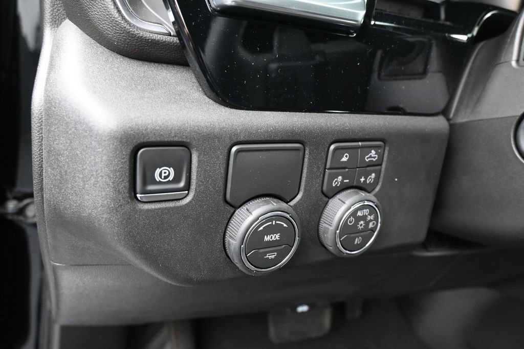 Used 2026 Chevrolet Silverado 1500 High Country RWD image 15