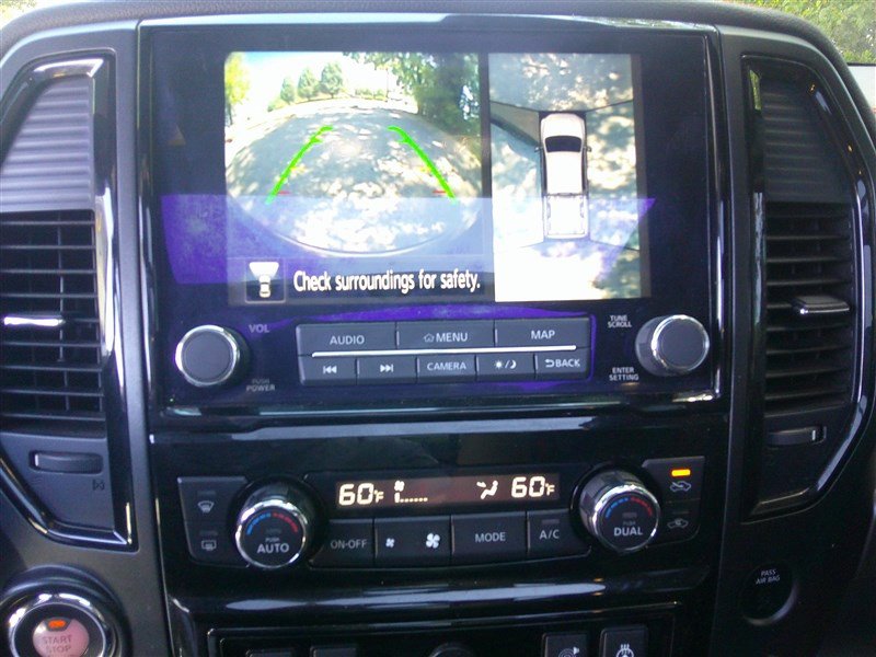 Used 2021 Nissan Titan PRO-4X w/ Pro-4x Convenience Package AWD/4WD image 12