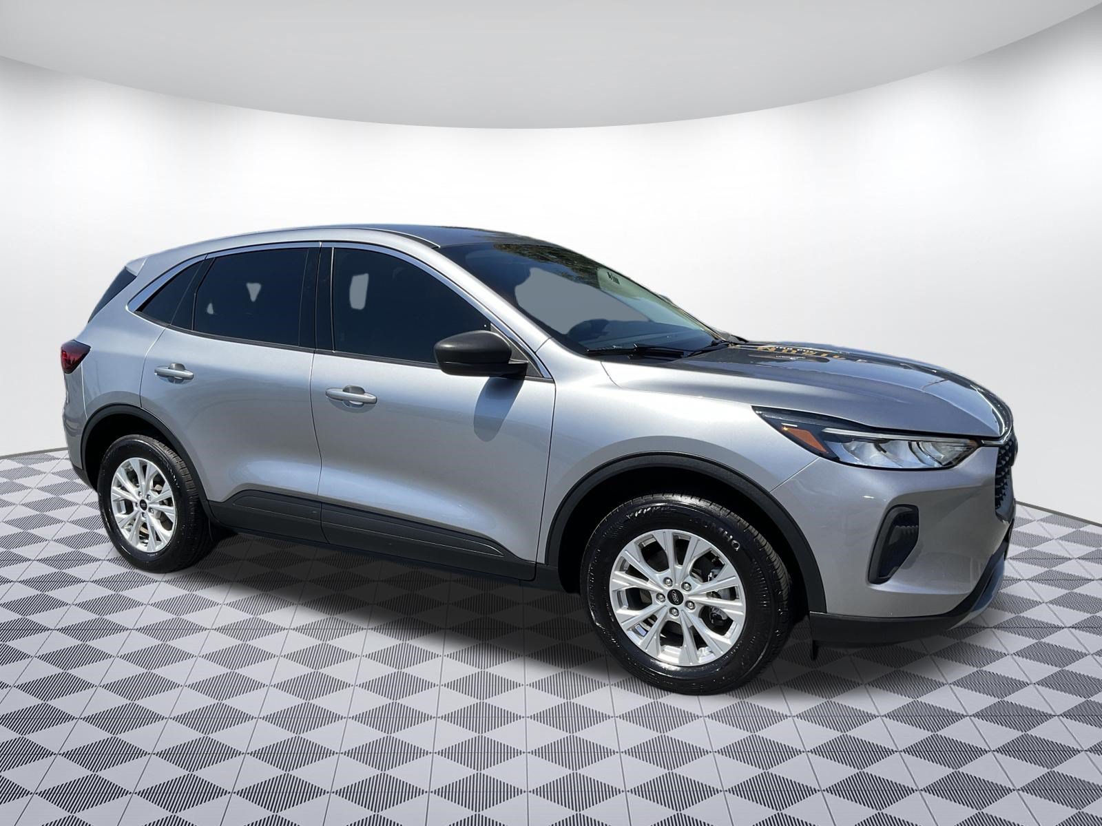 Used 2024 Ford Escape Active