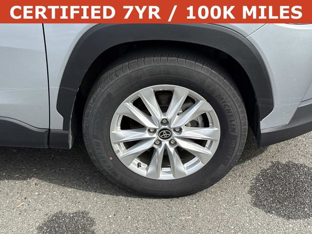 Used 2024 Toyota Corolla Cross LE FWD image 7
