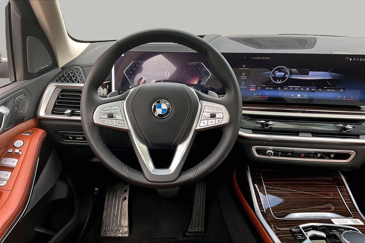 Used 2026 BMW X7 xDrive40i w/ Premium Package AWD/4WD image 5