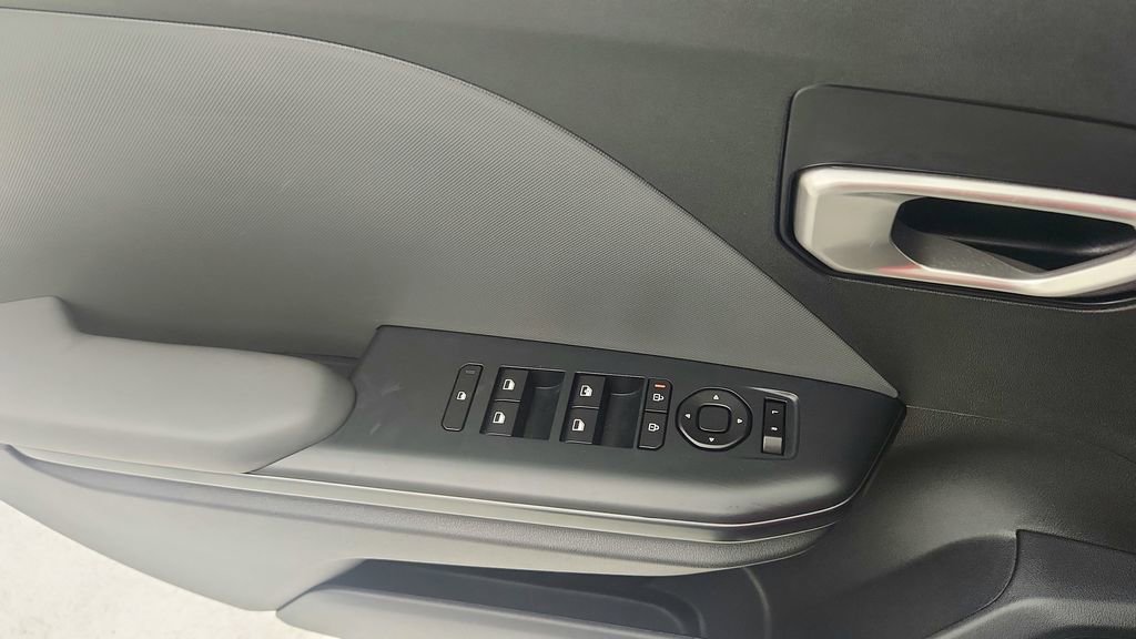 Used 2025 Kia K4 FWD image 22