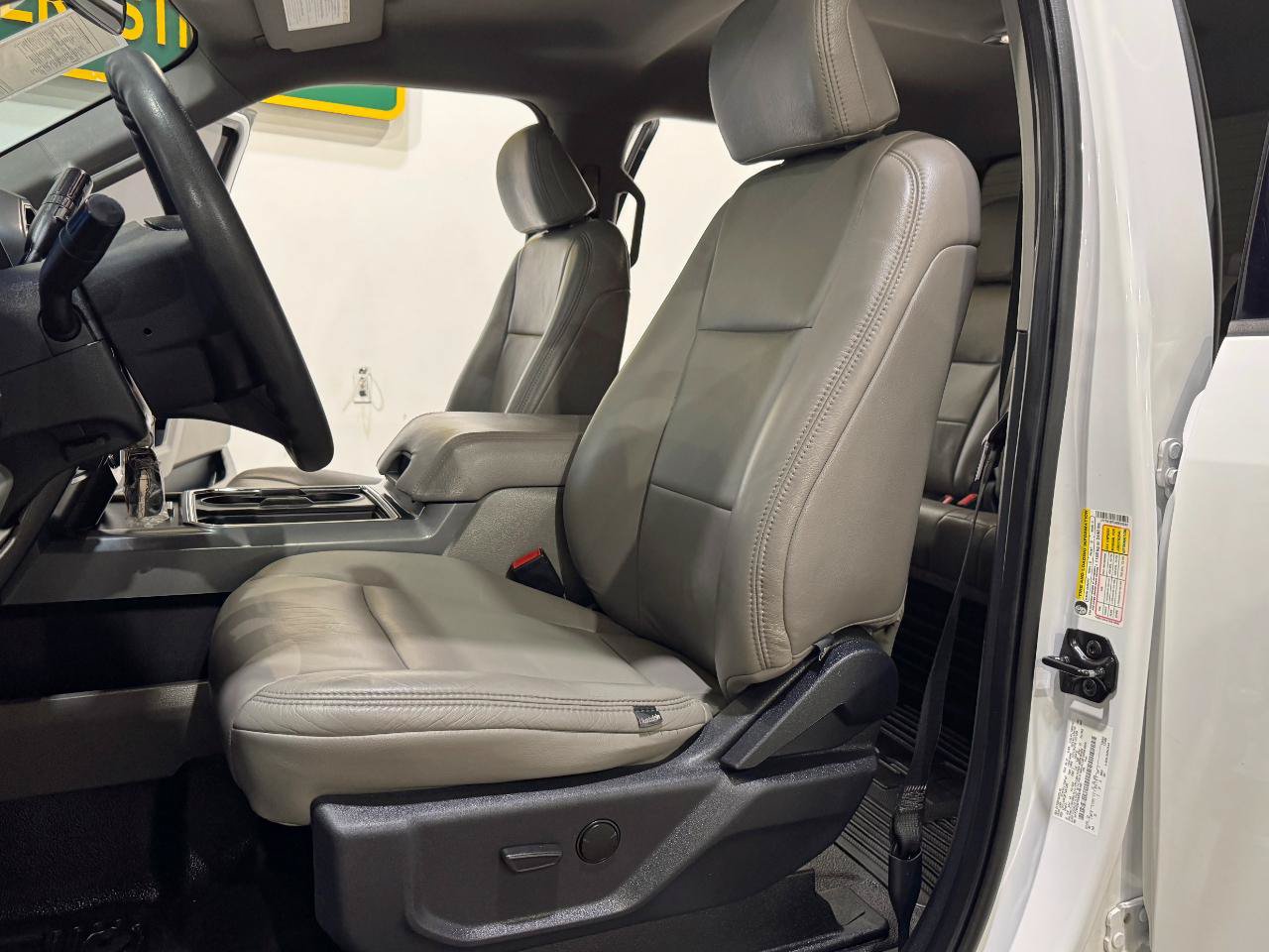 Used 2022 Ford F250 XLT w/ XLT Value Package AWD/4WD image 12