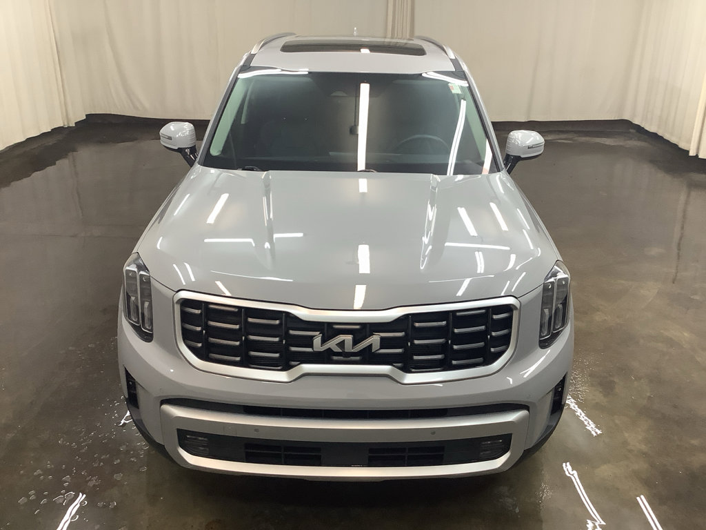 Used 2025 Kia Telluride SX image 3