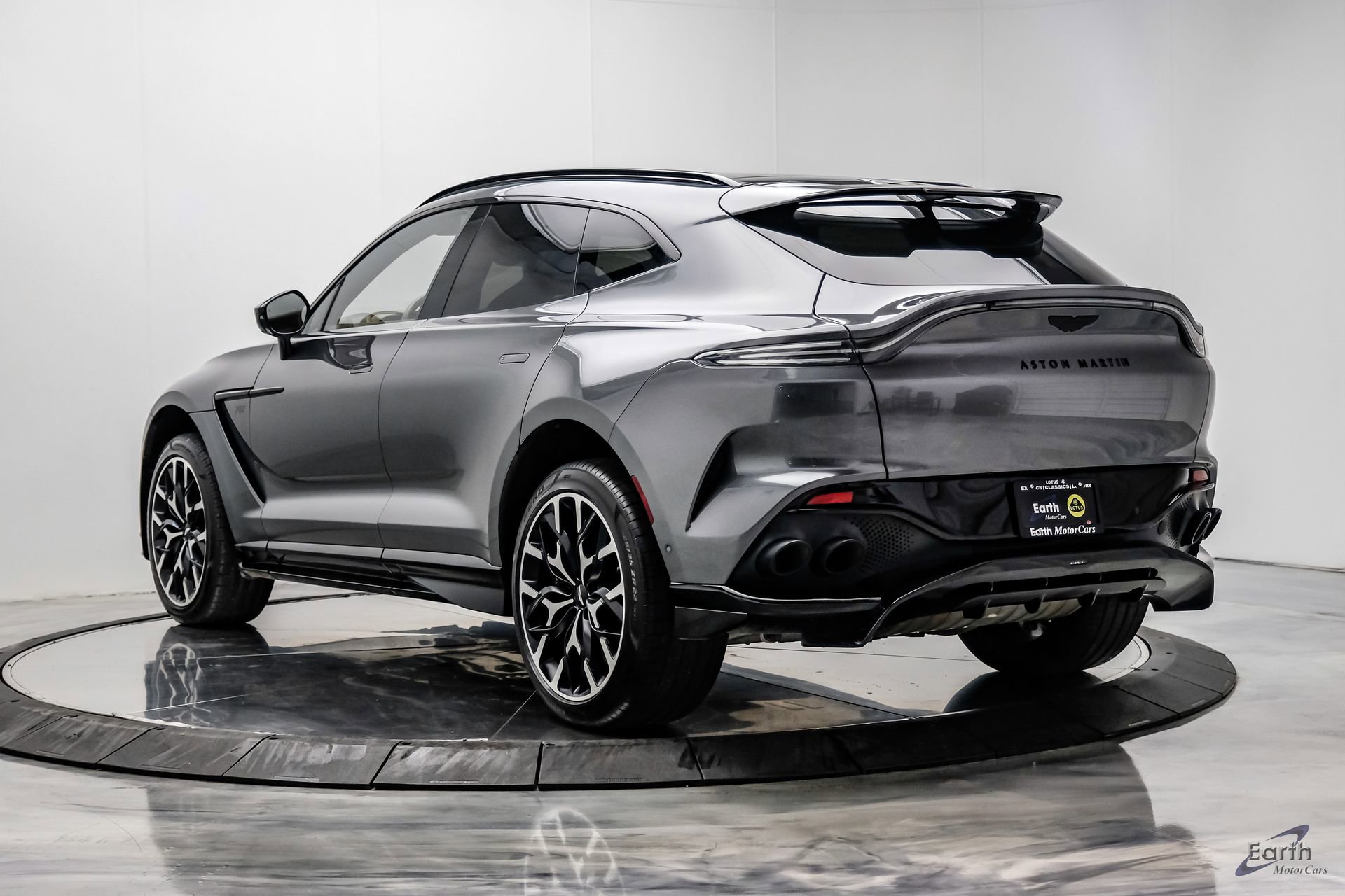 Used 2023 Aston Martin DBX 707 image 11