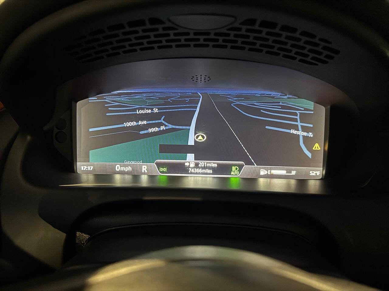 Used 2017 Alfa Romeo Giulia w/ Sport Appearance Package image 22