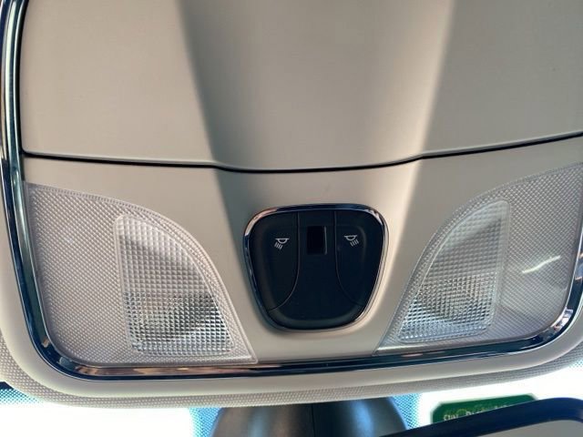 Used 2019 Jeep Cherokee Limited image 27