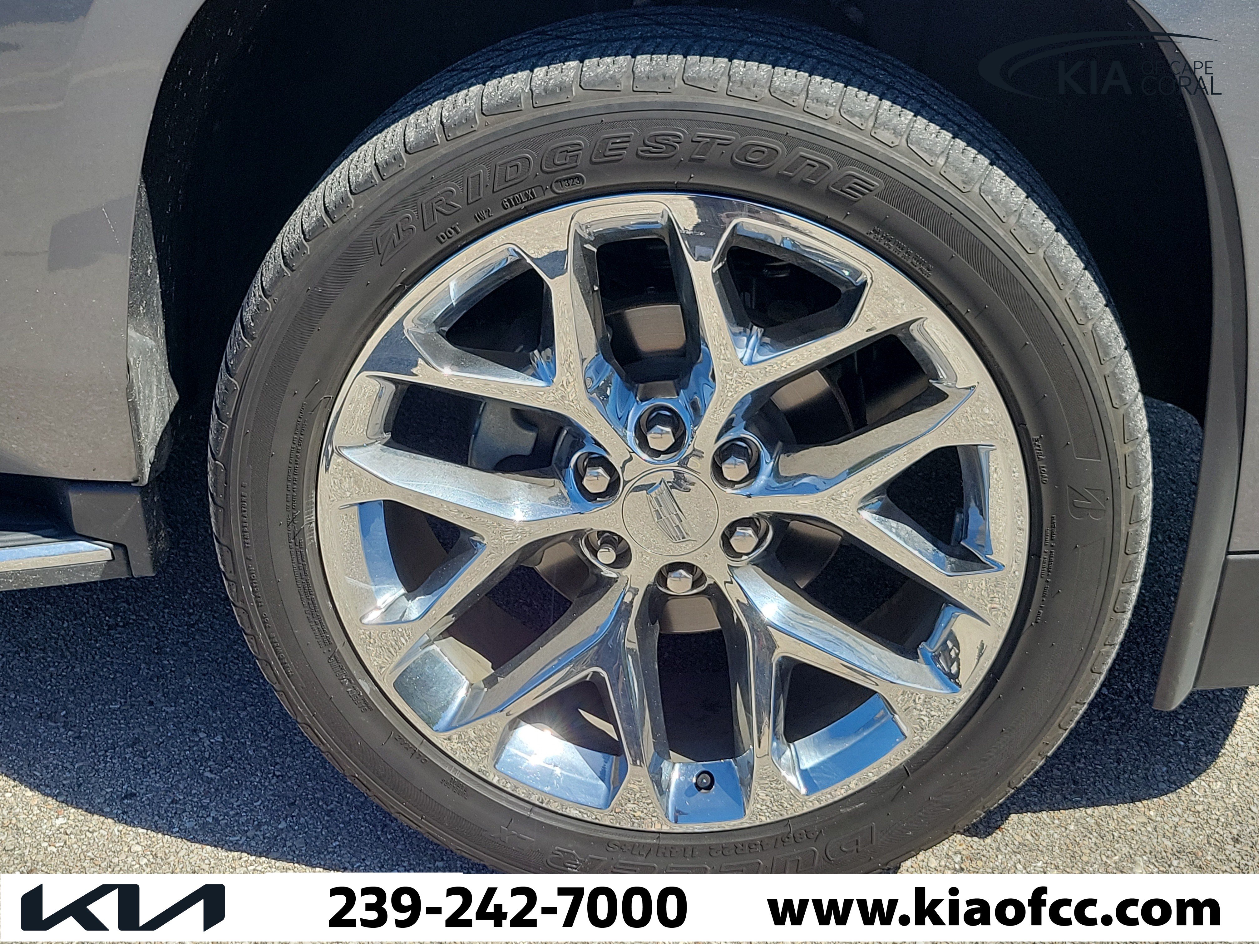 Used 2019 Cadillac Escalade ESV Luxury AWD/4WD image 4