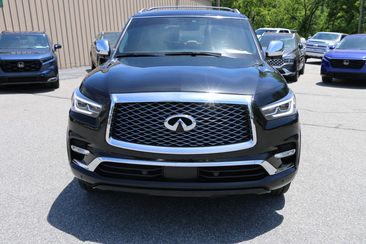 Used 2023 INFINITI QX80 Sensory w/ Cargo Package RWD image 11