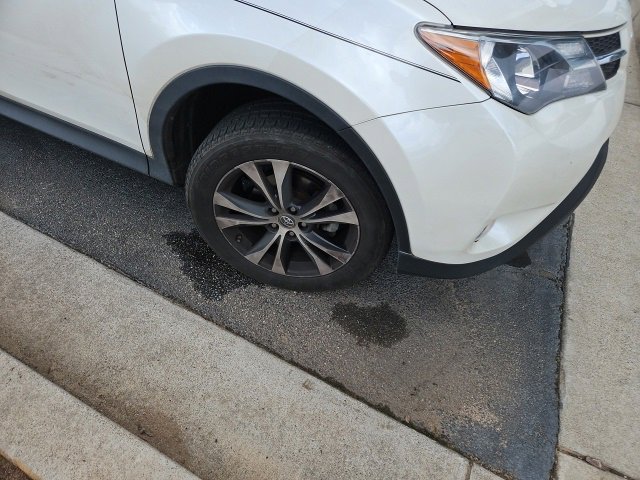 Used 2015 Toyota RAV4 Limited w/ Technology Package image 4