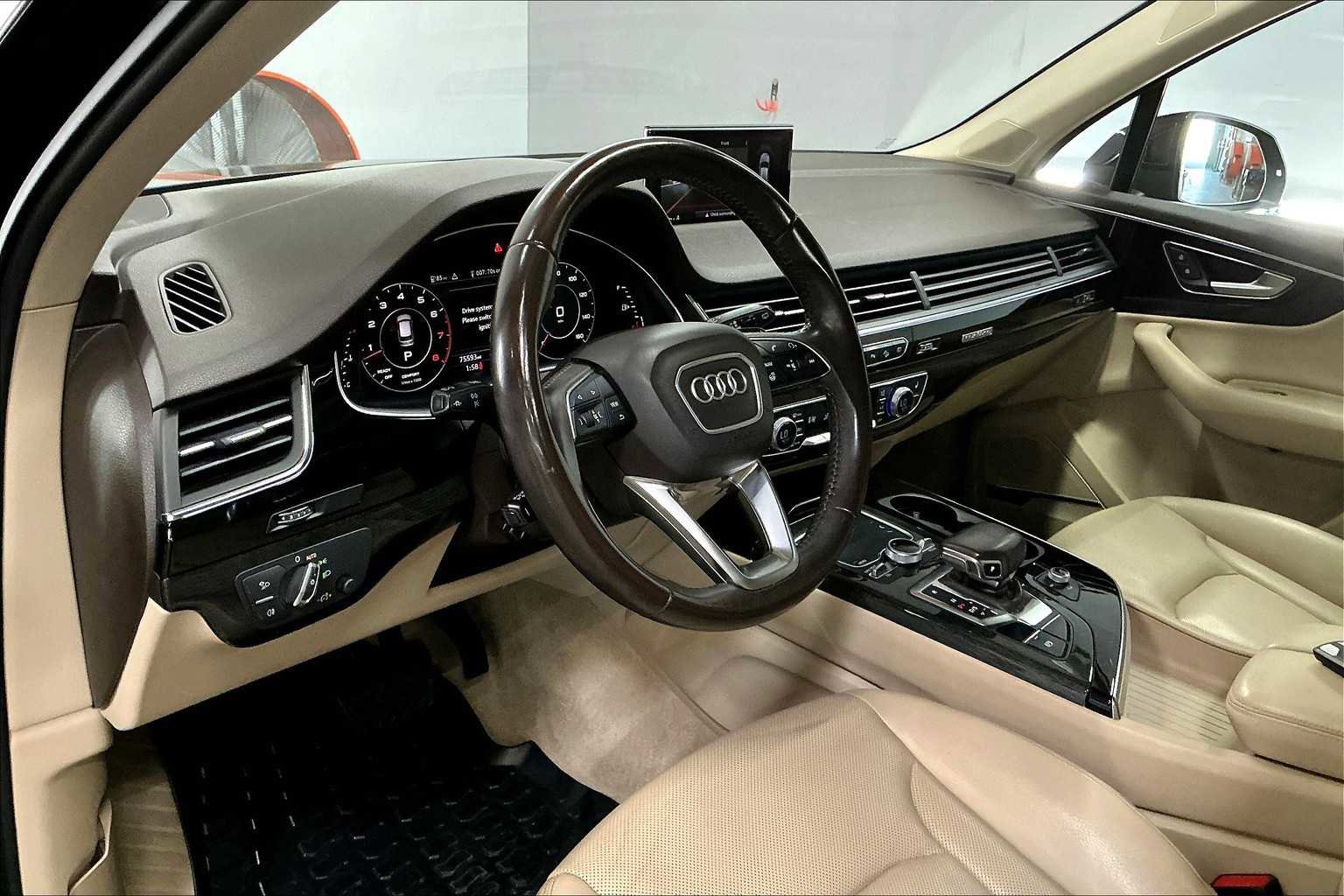 Used 2018 Audi Q7 3.0T Premium Plus w/ Premium Plus Package image 16
