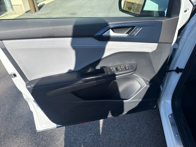 Used 2024 Volkswagen Taos SE AWD/4WD image 10