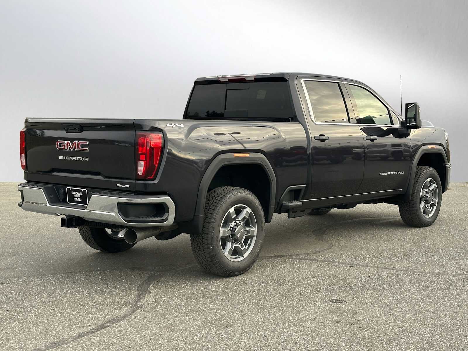 New 2026 GMC Sierra 3500 SLE w/ Preferred Package AWD/4WD image 3