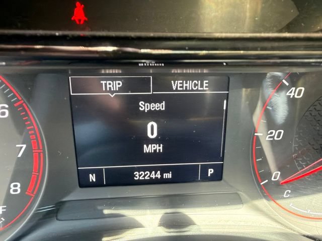 Used 2024 Chevrolet Trax RS w/ Driver Confidence Package FWD image 17
