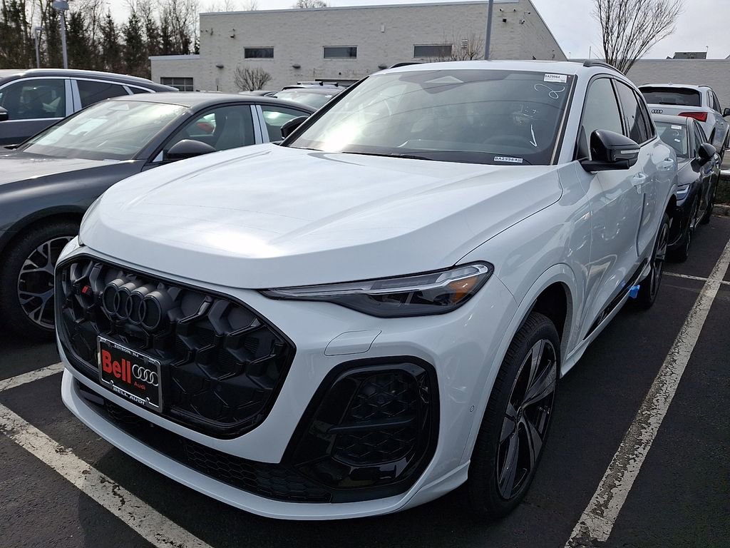 New 2026 Audi RS Q8 performance image 2