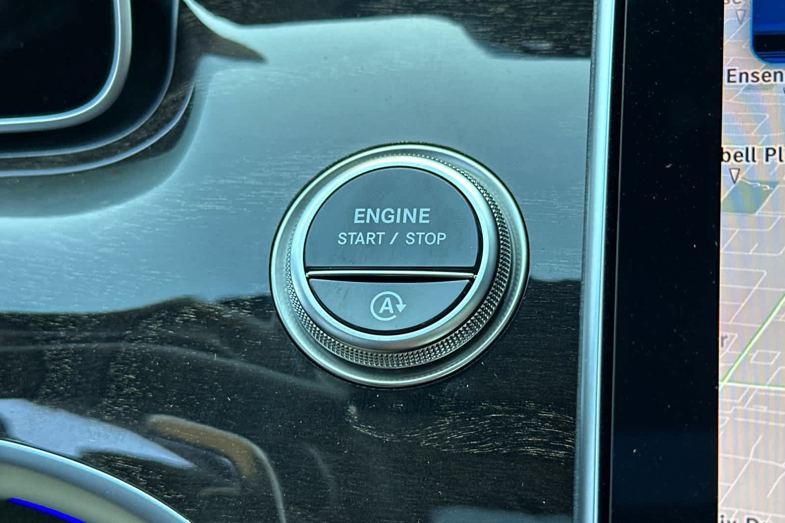 Certified 2025 Mercedes-Benz C 43 AMG 4MATIC Sedan image 21