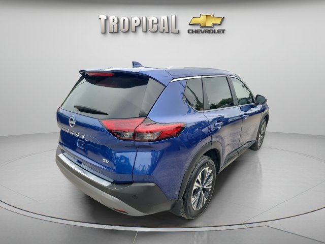 Used 2023 Nissan Rogue SV w/ SV Premium B Package FWD image 5