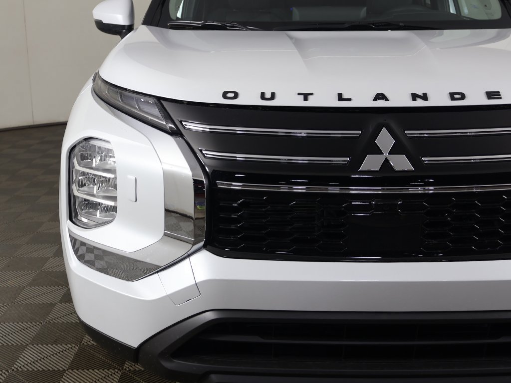 New 2026 Mitsubishi Outlander ES AWD/4WD image 14