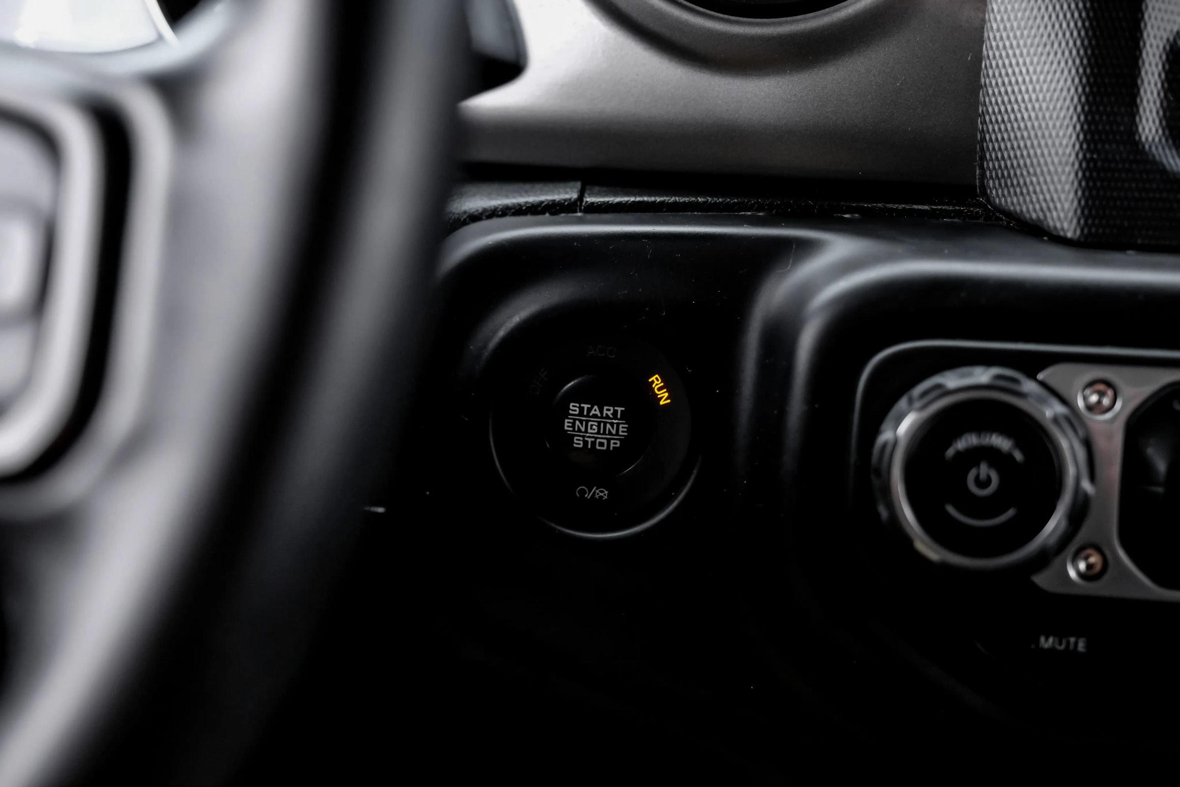 Used 2018 Jeep Wrangler Unlimited Sport S AWD/4WD image 20