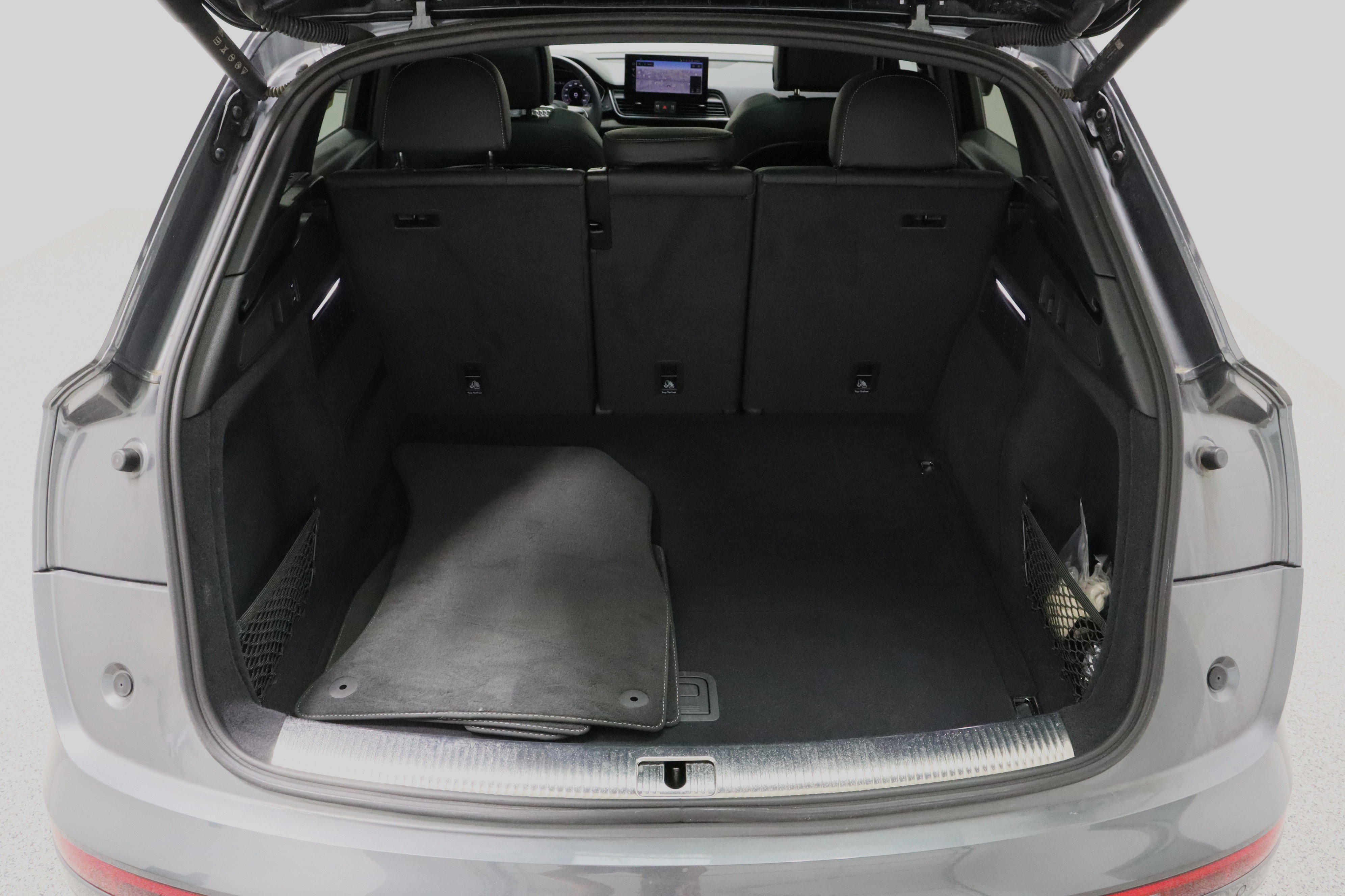 Used 2024 Audi SQ5 Prestige image 34