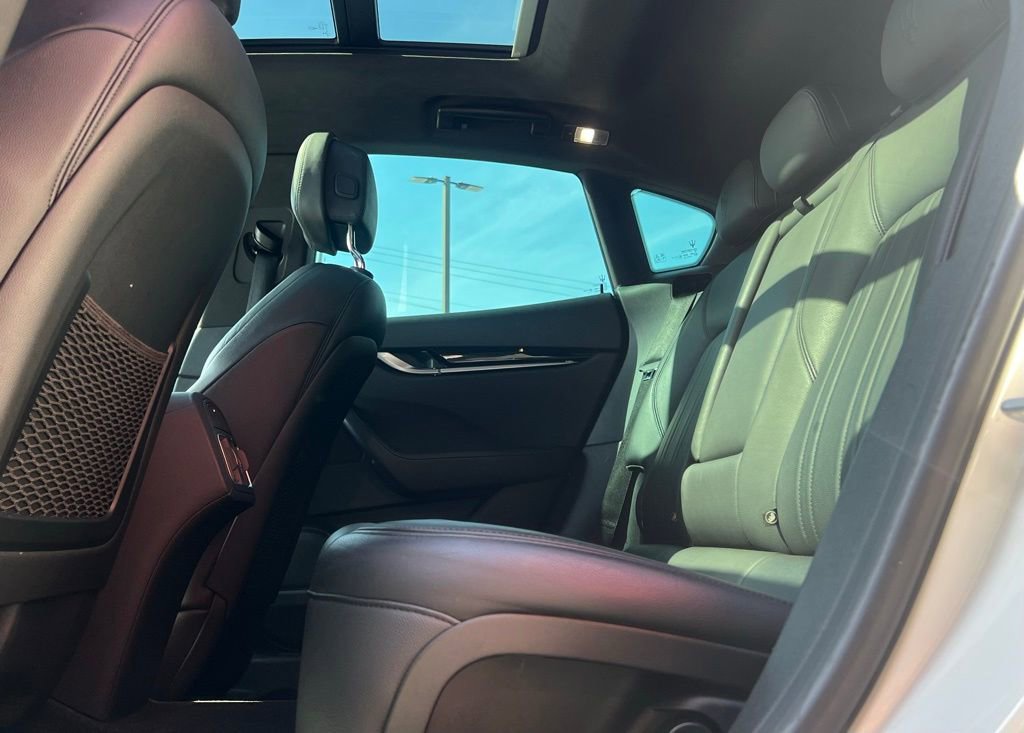 Used 2021 Maserati Levante image 16