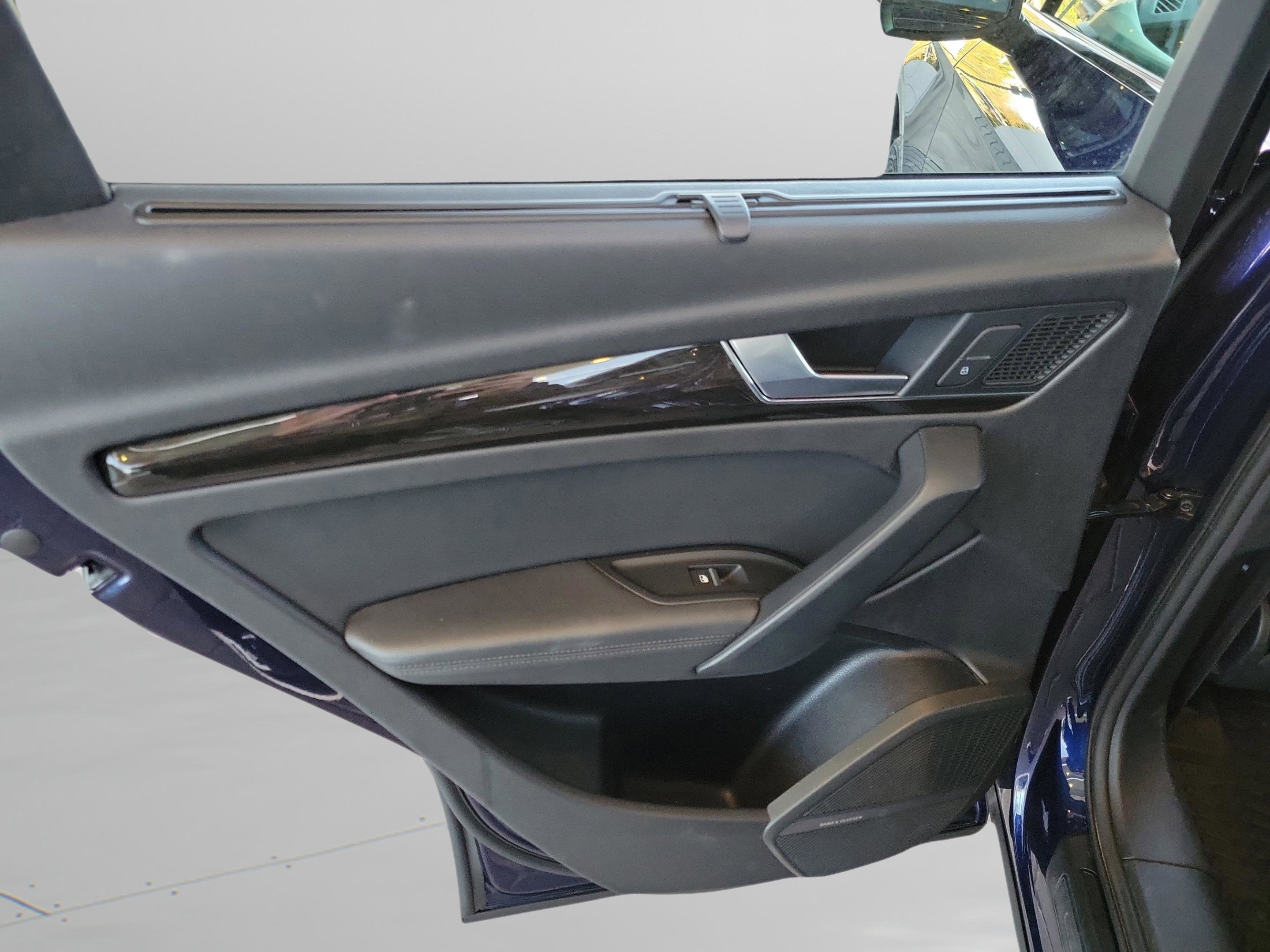 Used 2019 Audi Q5 2.0T Premium Plus w/ Premium Plus Package image 27