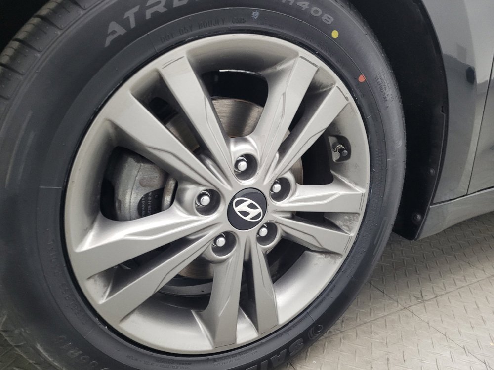 Used 2018 Hyundai Elantra SEL image 31