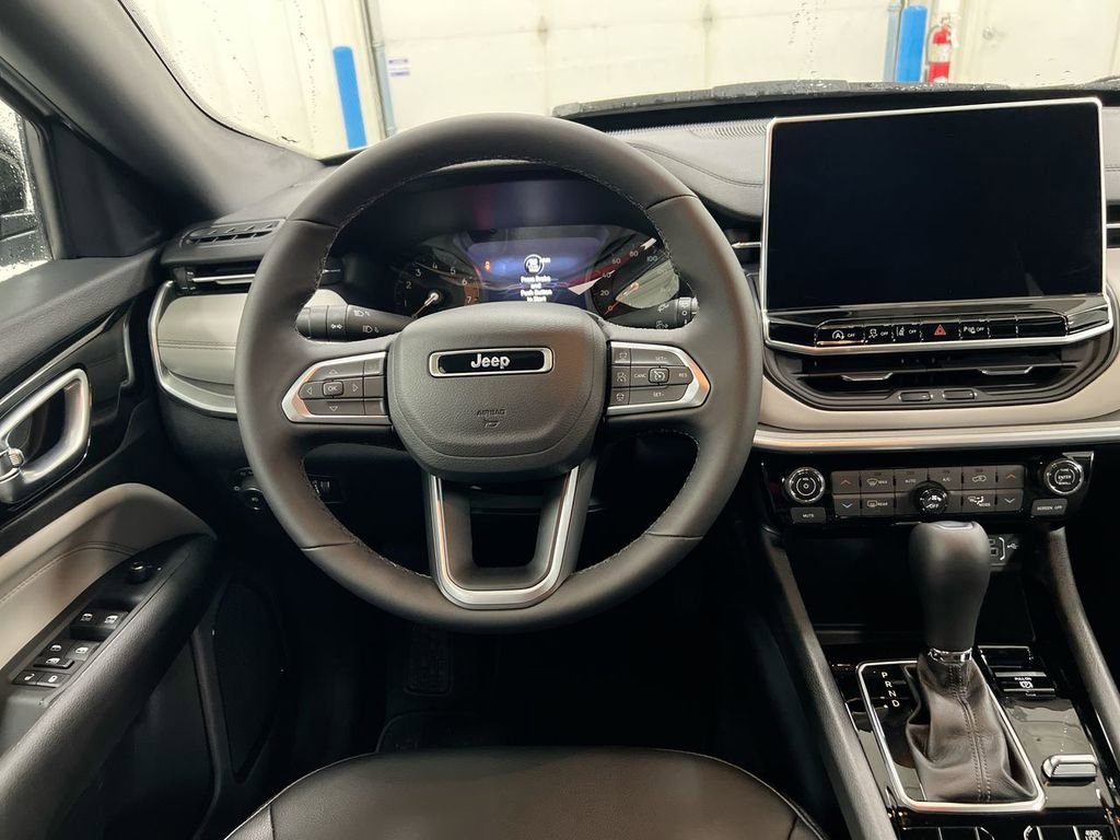 New 2026 Jeep Compass Limited AWD/4WD image 11