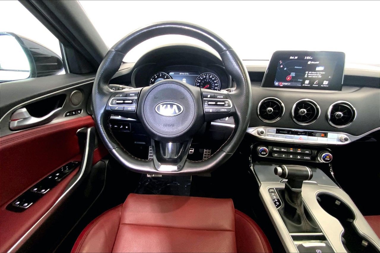 Used 2021 Kia Stinger GT1 RWD image 4