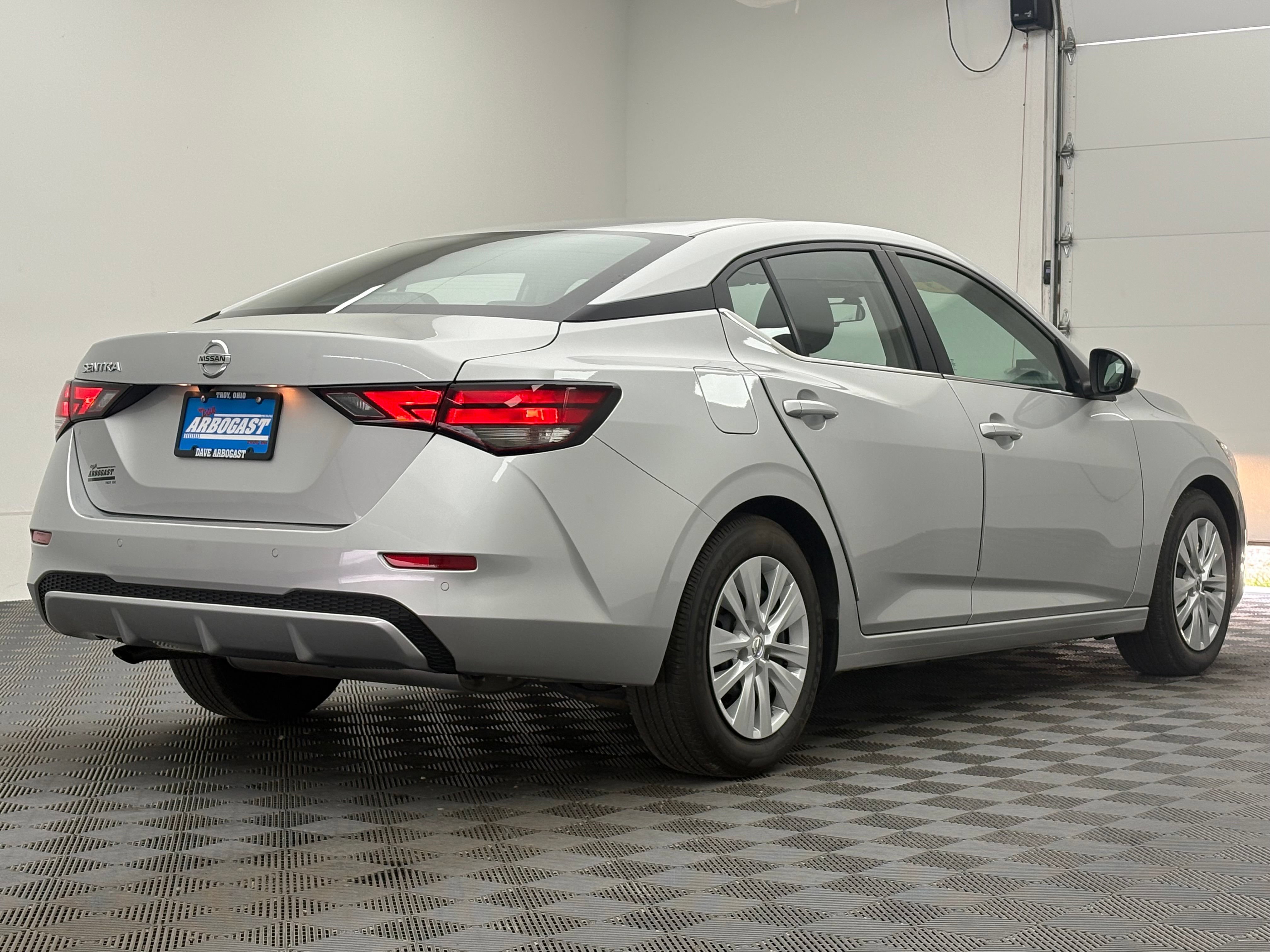 Used 2023 Nissan Sentra S FWD image 6