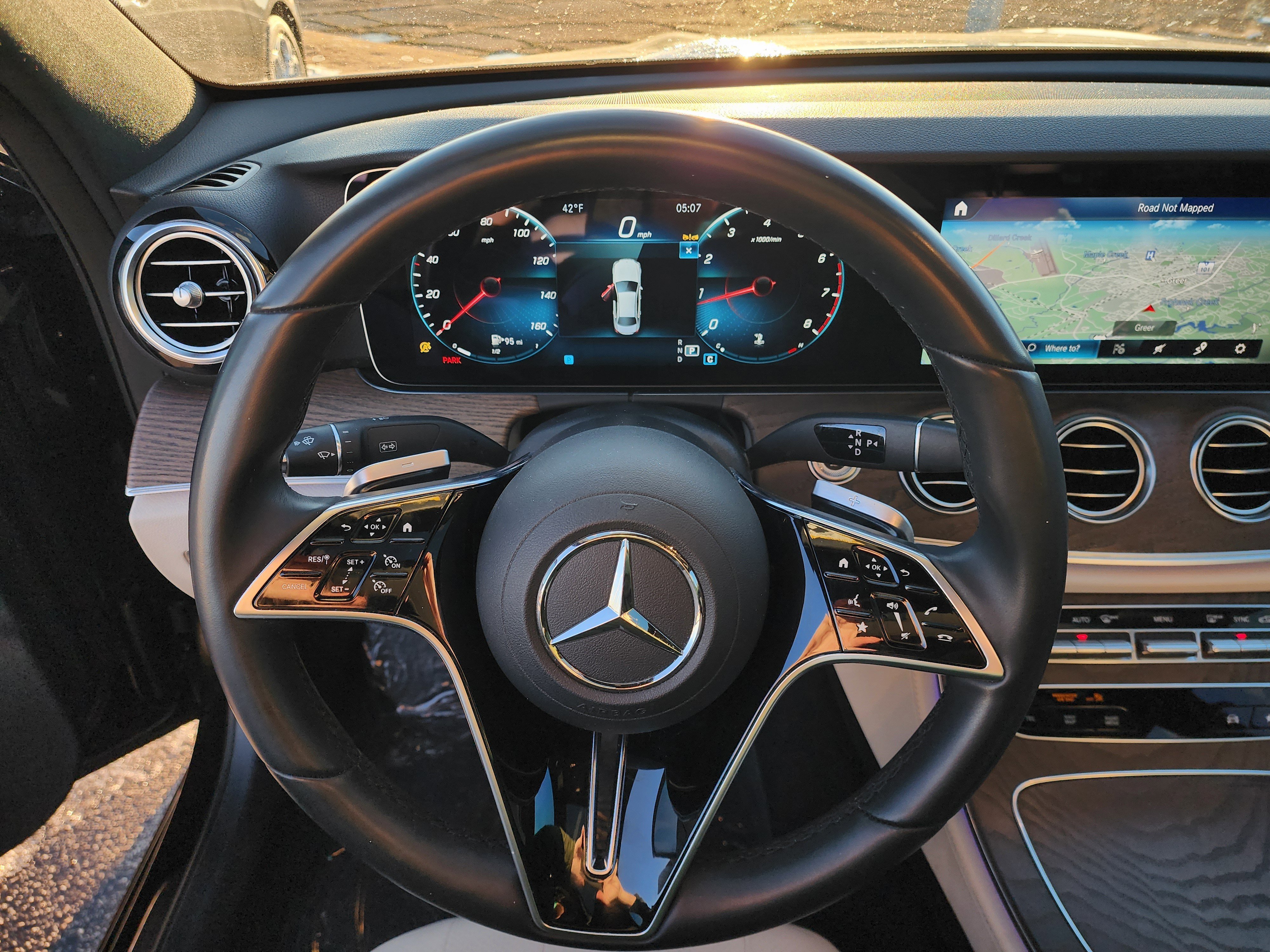 Used 2023 Mercedes-Benz E 350 Sedan image 23