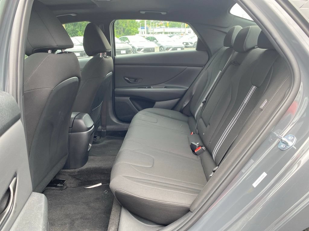 New 2026 Hyundai Elantra SEL Sport Premium FWD image 13