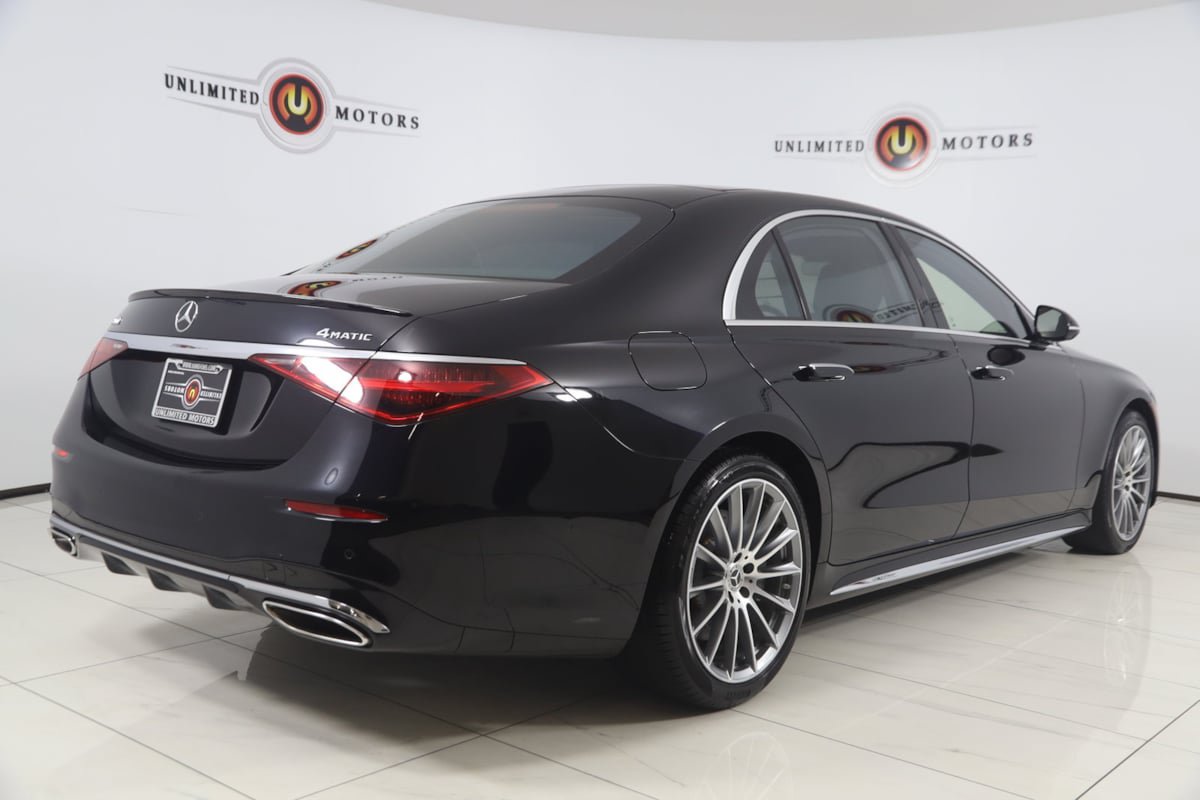Used 2022 Mercedes-Benz S 500 4MATIC w/ AMG Line Package image 3
