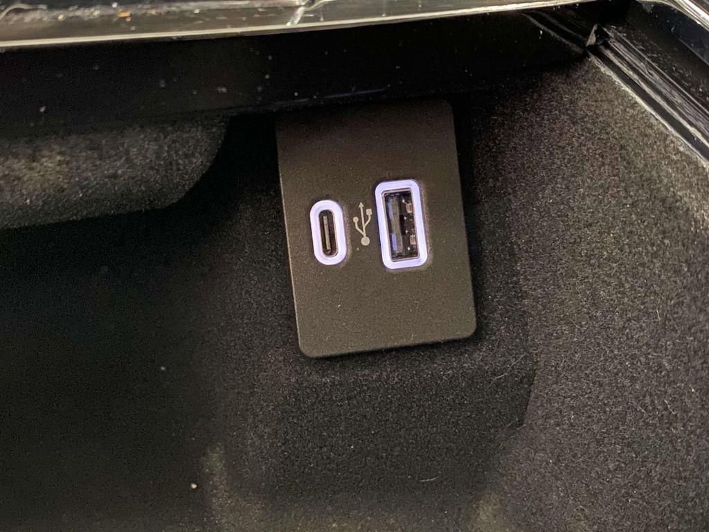 Used 2022 Lincoln Nautilus AWD image 19