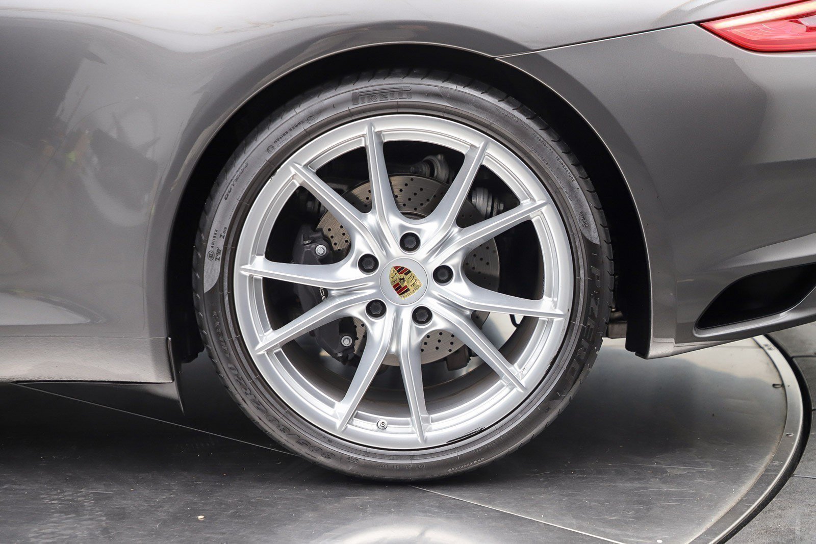 Used 2019 Porsche 911 Carrera image 14