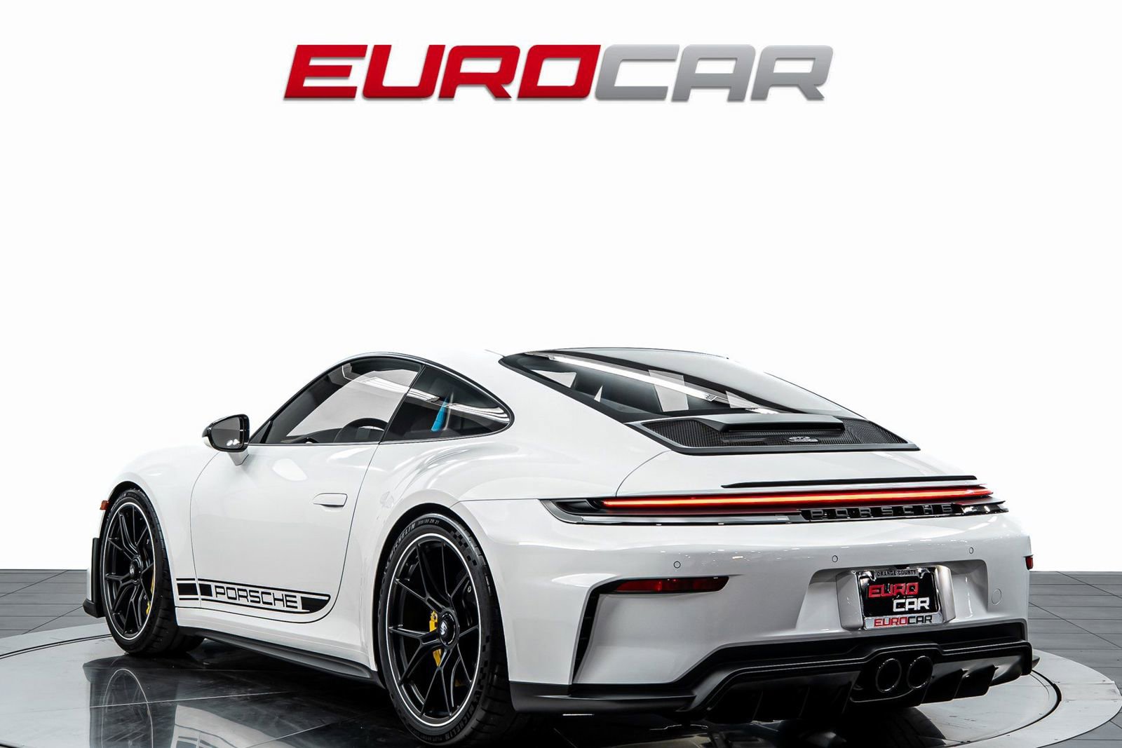 Used 2026 Porsche 911 GT3 RWD image 3